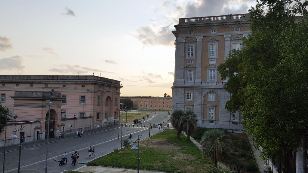L'Insolita Reggia Caserta Luaran gambar