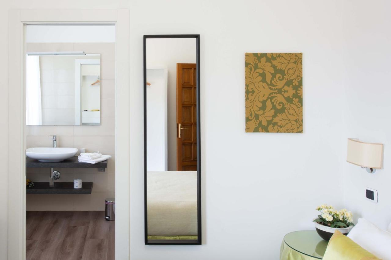 L'Insolita Reggia Caserta Luaran gambar
